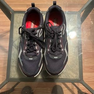 Sketchers Air Cooled GoGa mat tennis shoes